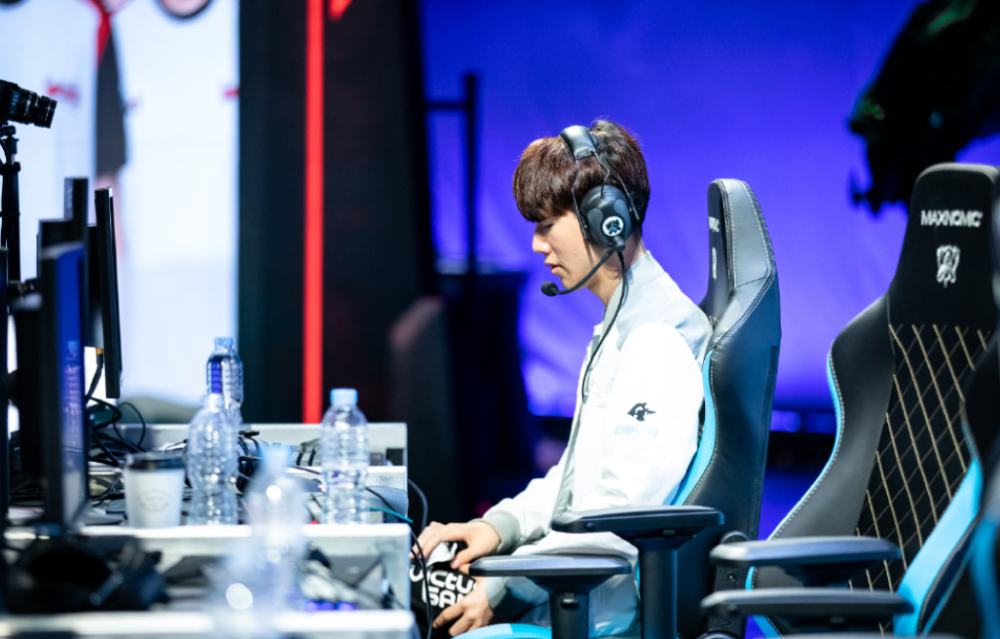 Yabo Sports-Rookie焦点对战，纳达尔与90激战C9分钟，爆冷胜负难料！气势如虹延续-Yabo Sports